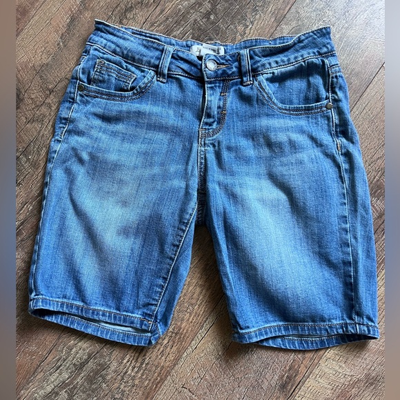 Judy Blue Bermuda Shorts JB1510 Size Small - Picture 11 of 11